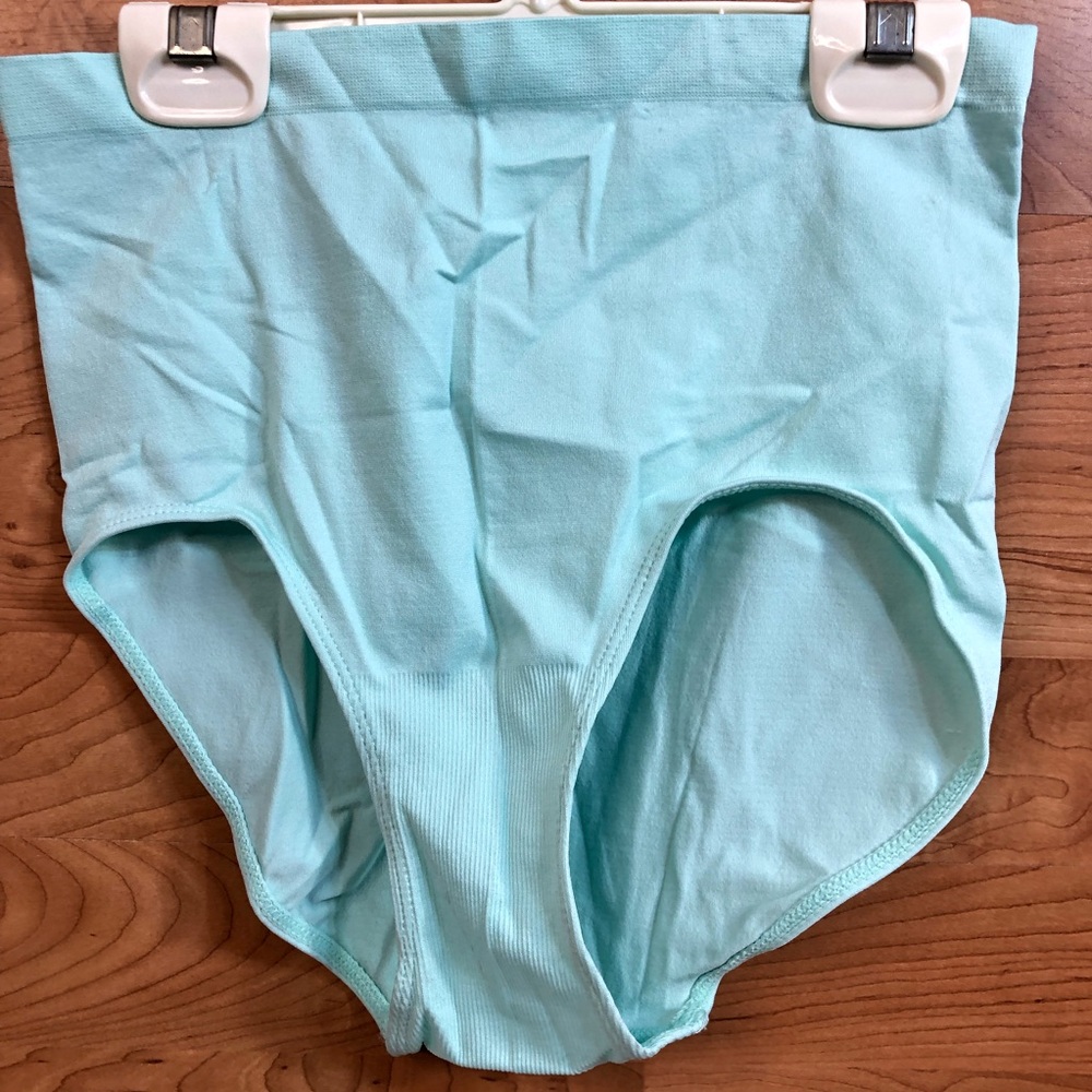 Zone pro XL Ladies Boy Leg and One pair Mint Green Panties total 2 pair